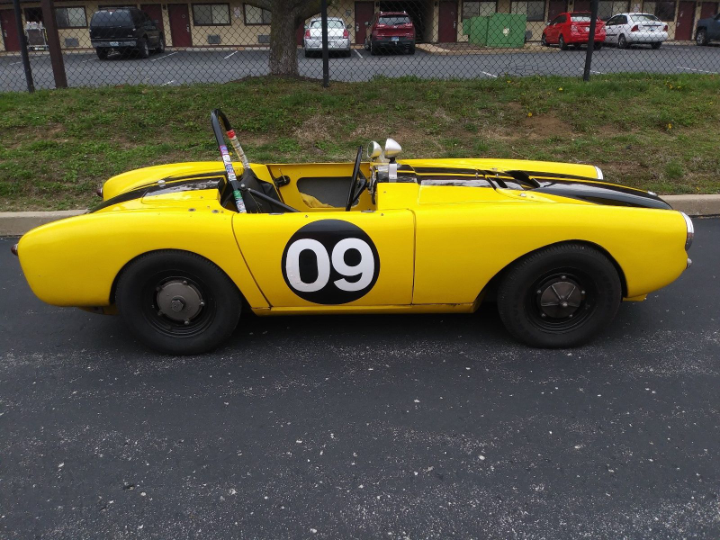 Illustration for article titled Racecars Are Cooler Without A Windshield